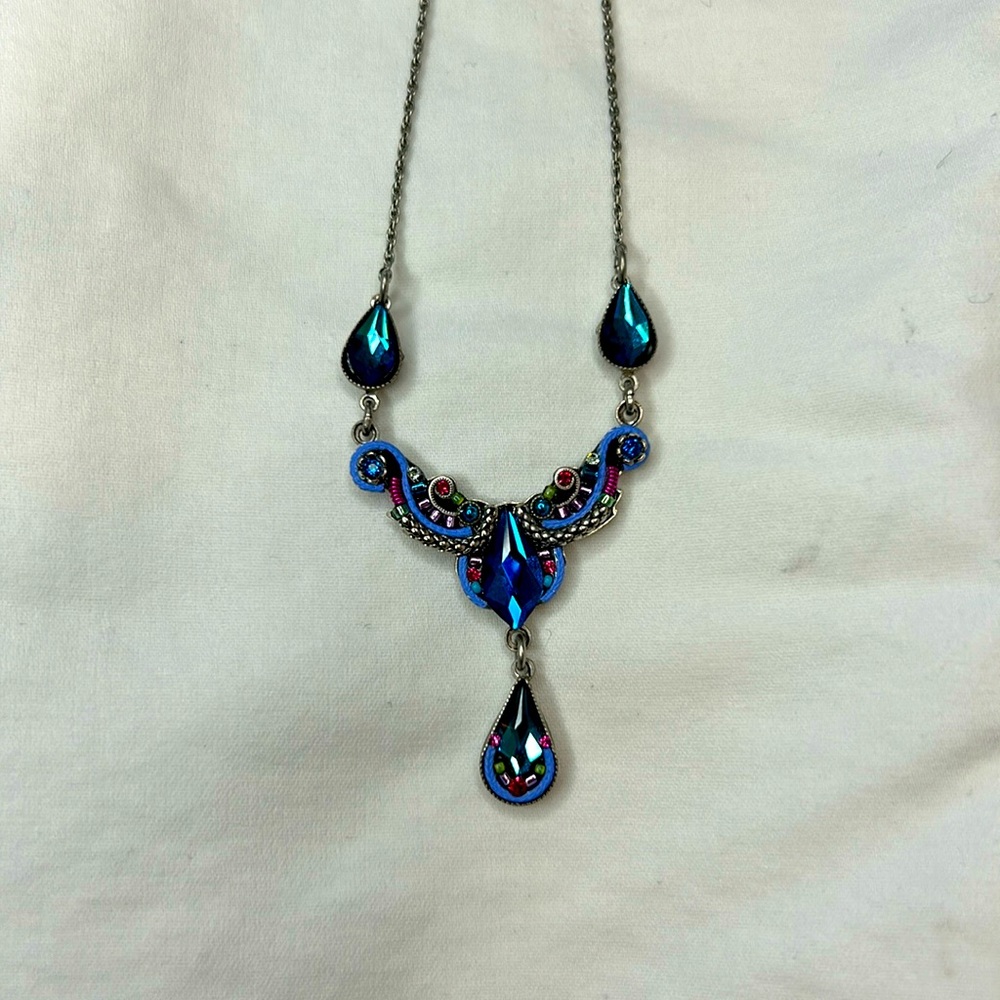 FIREFLY brand necklace and earrings set